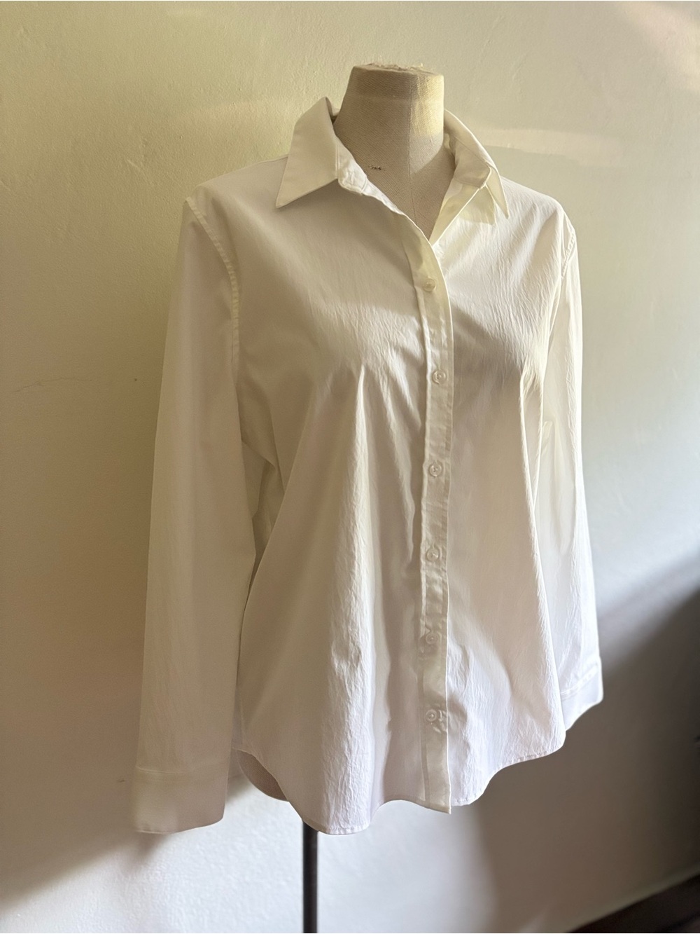 ATHLETA Midtown II Shirt White Button Down Large - Picture 4 of 10